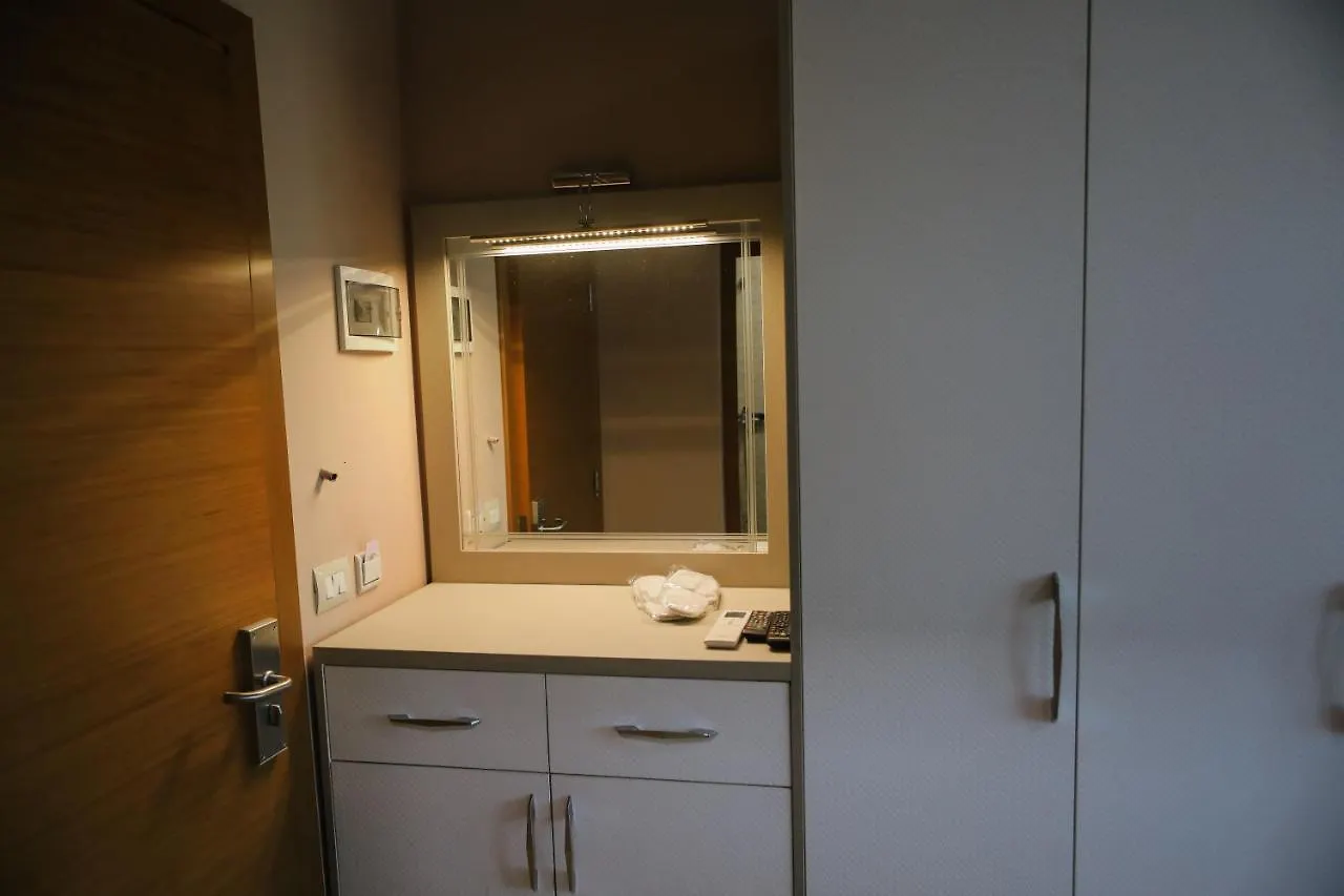 Hotel Celiku Muriqan Αλβανία