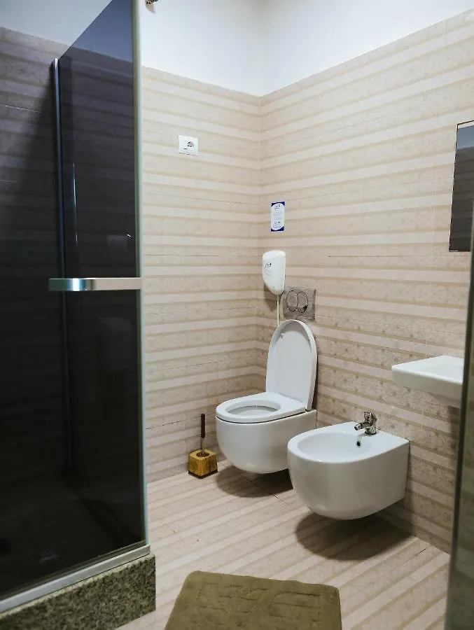 Hotel Celiku Muriqan Αλβανία